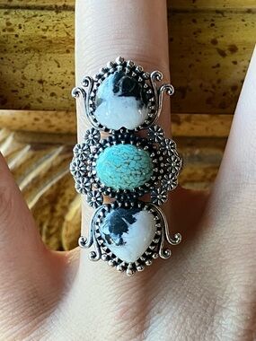 White Buffalo Turquoise Nevada Turquoise Sterling Silver Heart Ring Size 7